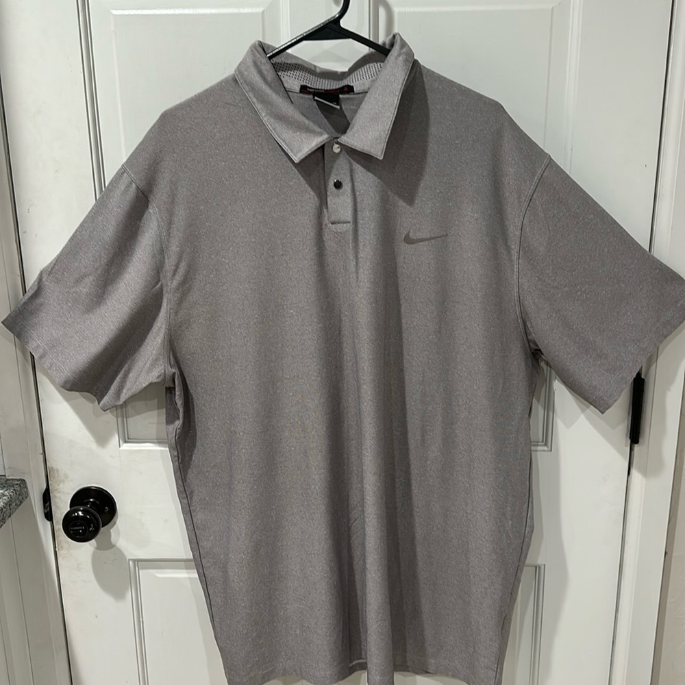 TIGER WOODS NIKE Dri-Fit Polo